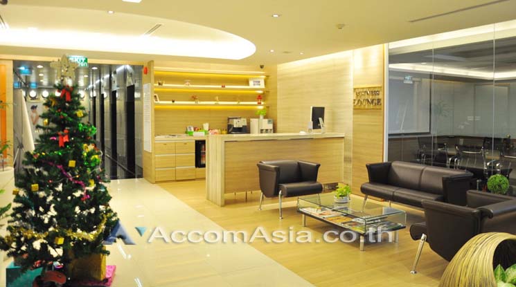 6  Office Space For Rent in Ploenchit ,Bangkok BTS Ploenchit at Q House Ploenchit Service Office AA10292